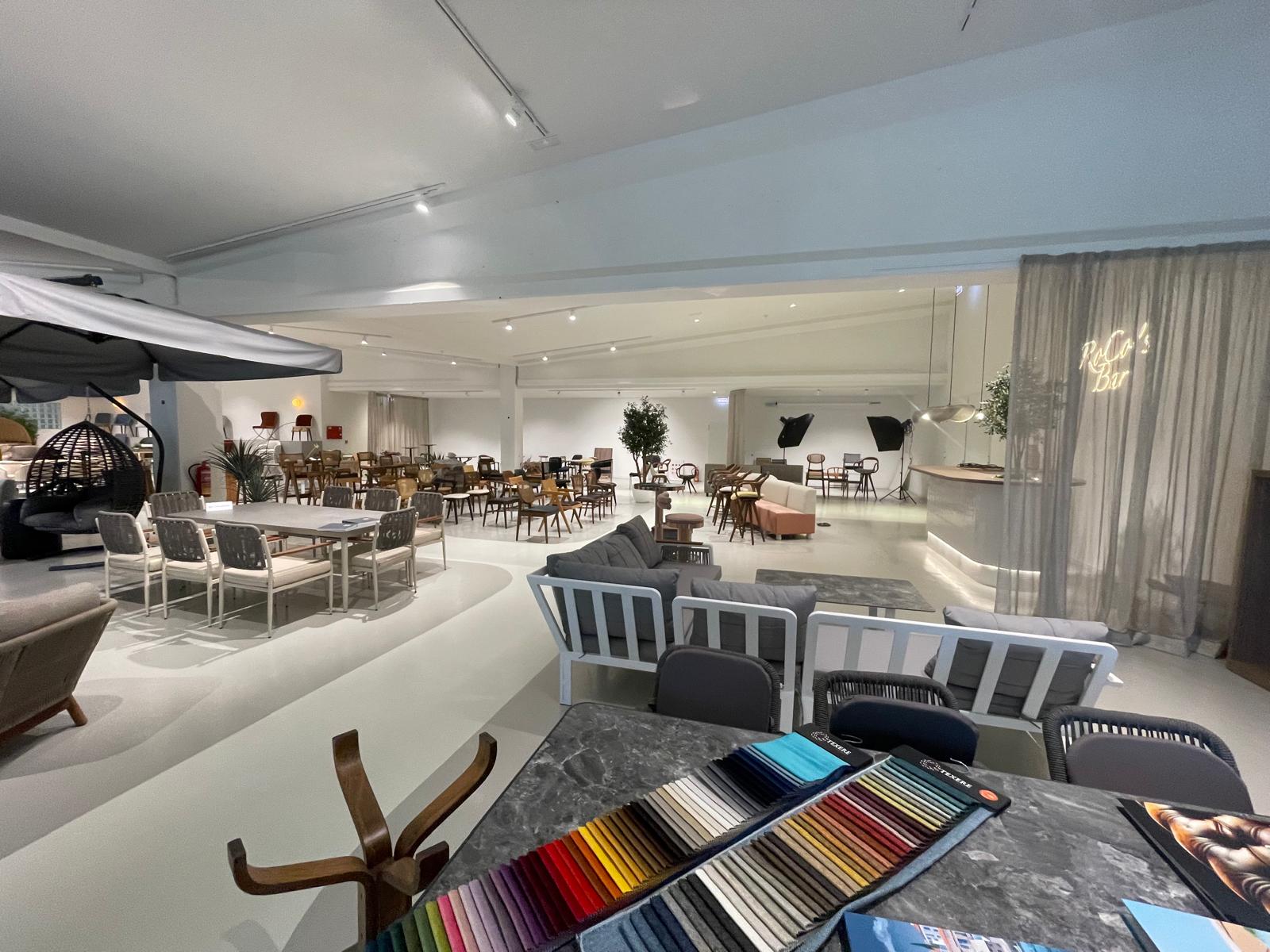 Showroom 1