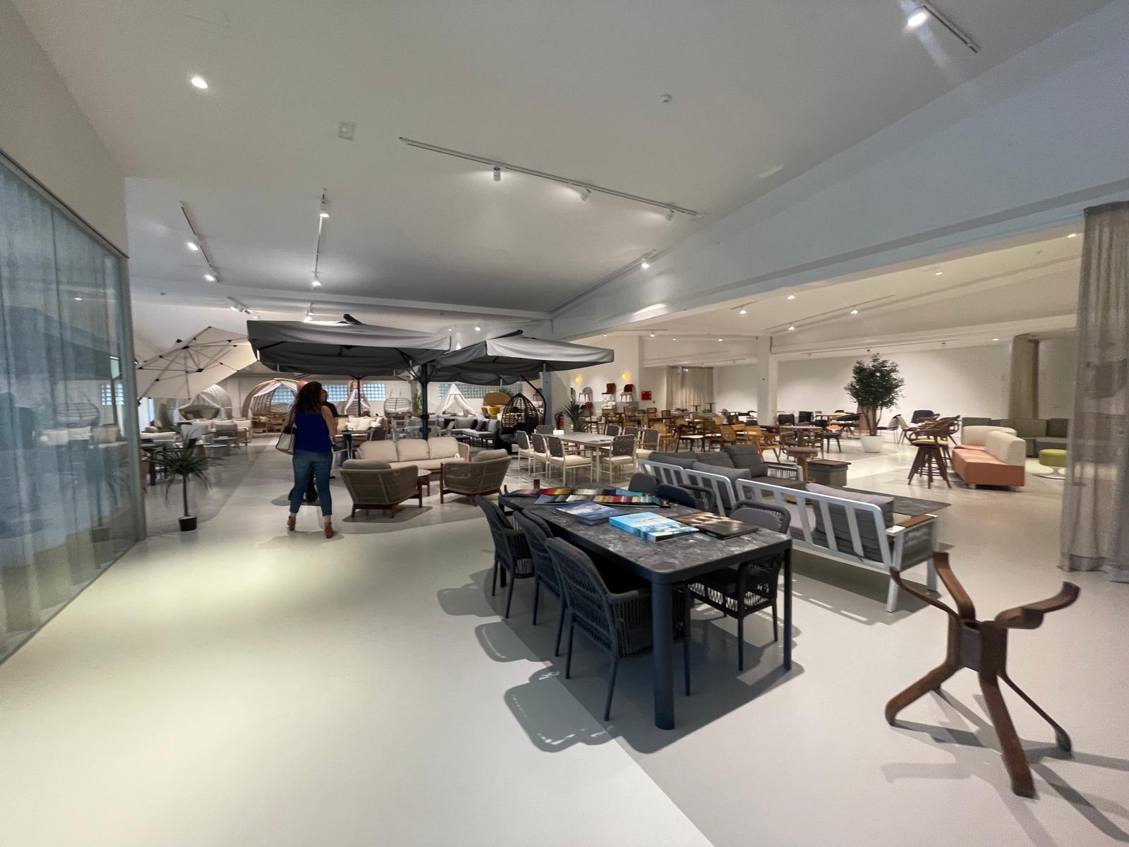 Showroom 2